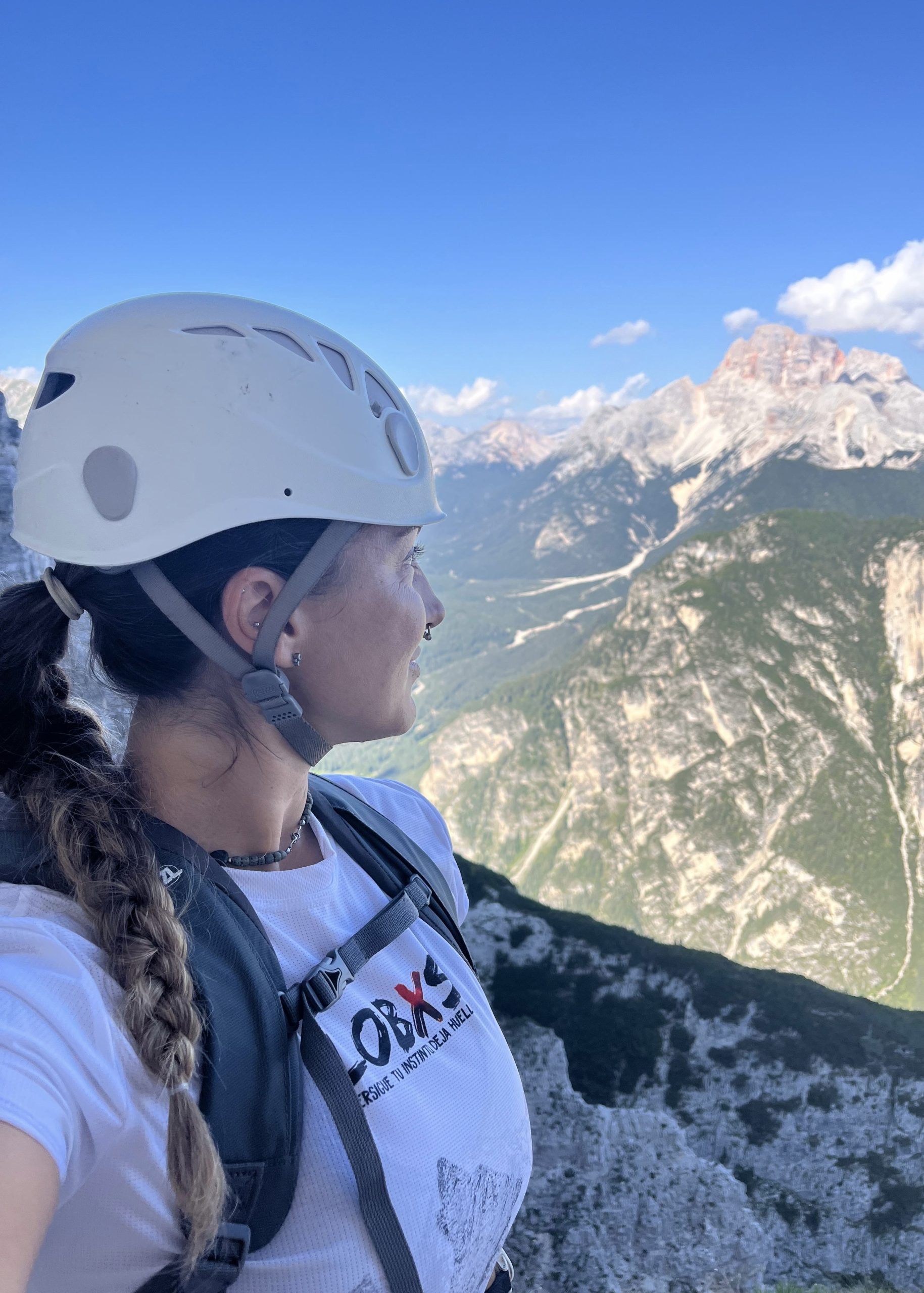 0ac21d28-e1c6-4c6c-bfe0-cb057d6d18a2